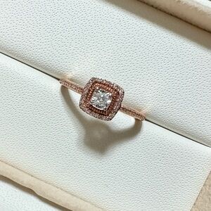 10k Elegant Rose Gold Natural Diamond Square Halo Ring
